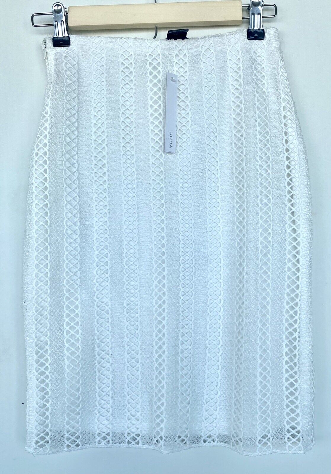 NEW Aqua Lace White Pencil Skirt XS Retail $78 Price $34 NWT