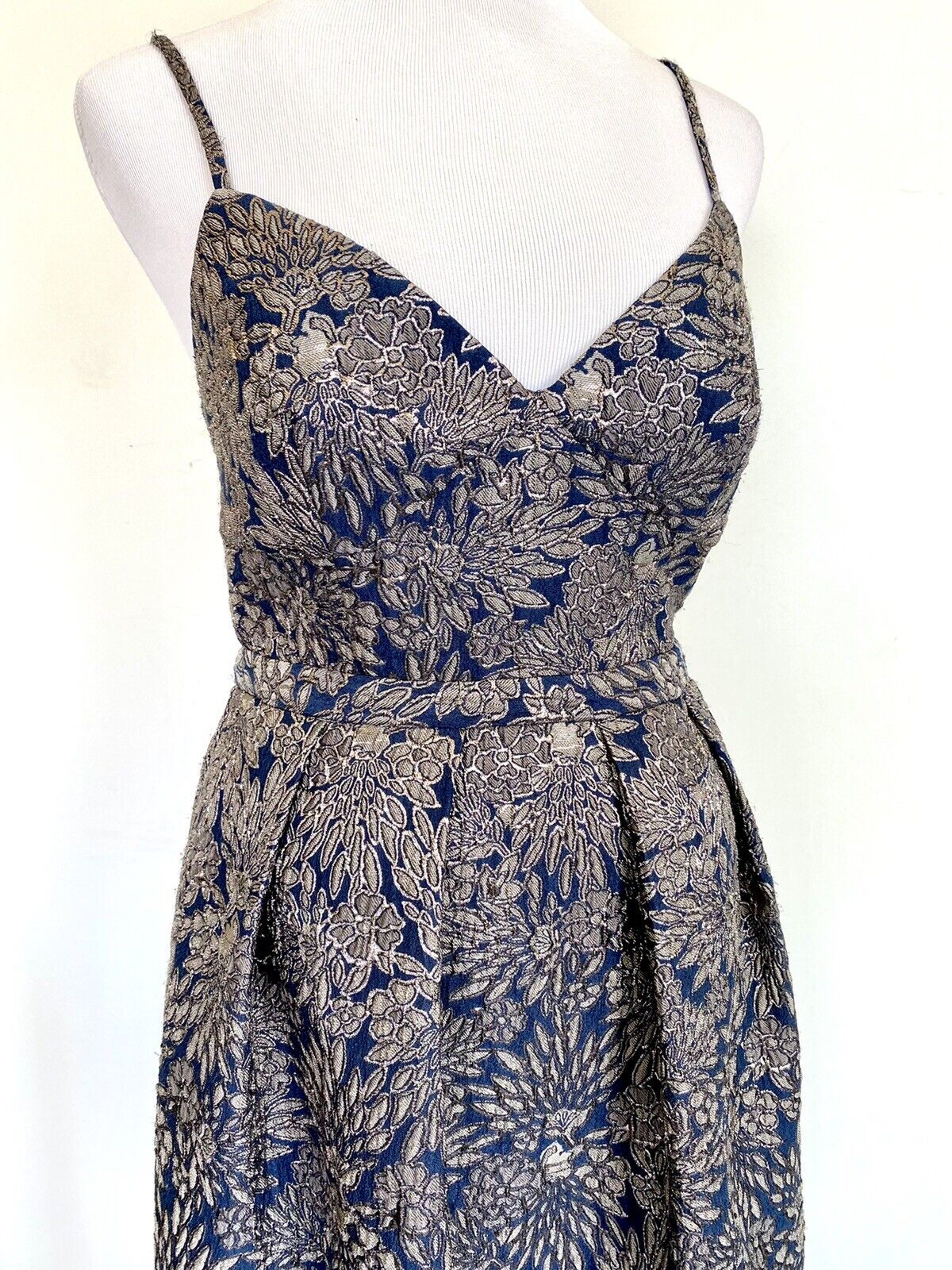 Laundry Metallic Gold Thread Floral Formal Cocktail Dress NWT Price $88 Size 8