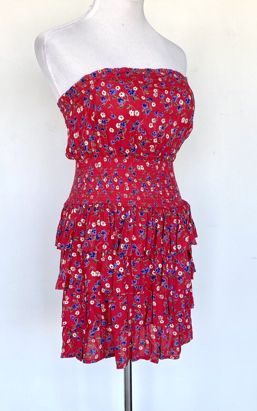 patrons of peace Tiered Ruffles red strapless dress smocked waist $59 XS