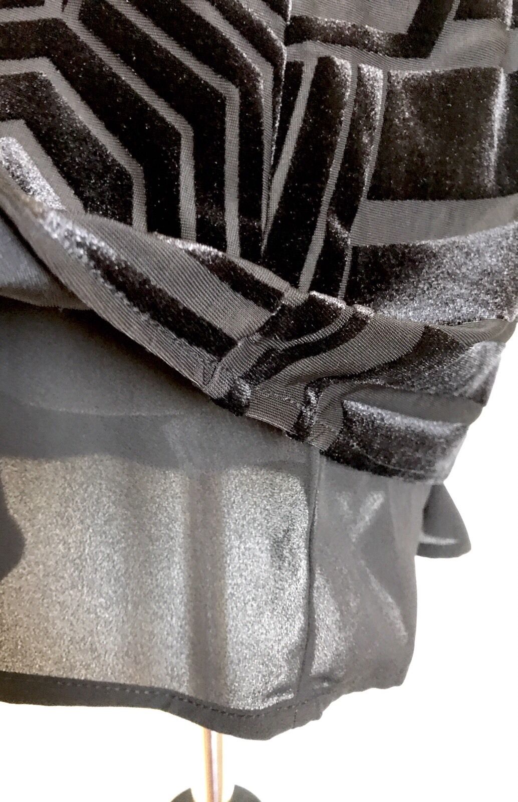 Halogen Black Velvet Chiffon Shell Top. NWT Size XS Retail $69 Price $29