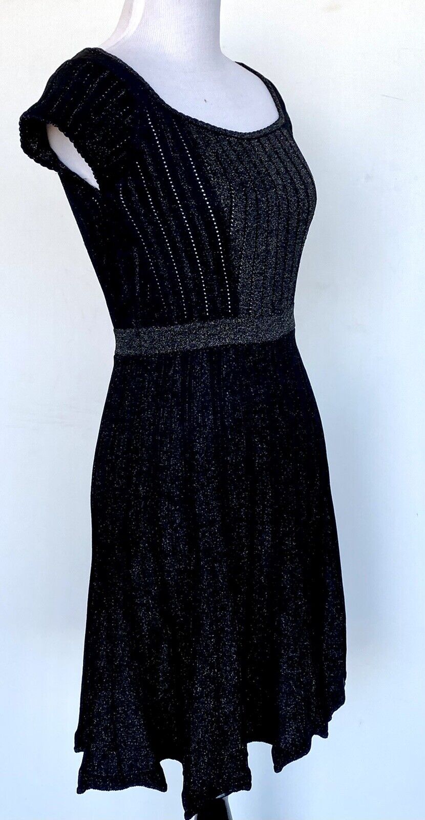 Elliatt black gold sparkle knit stretch dress XS/S retails $249 price price $89