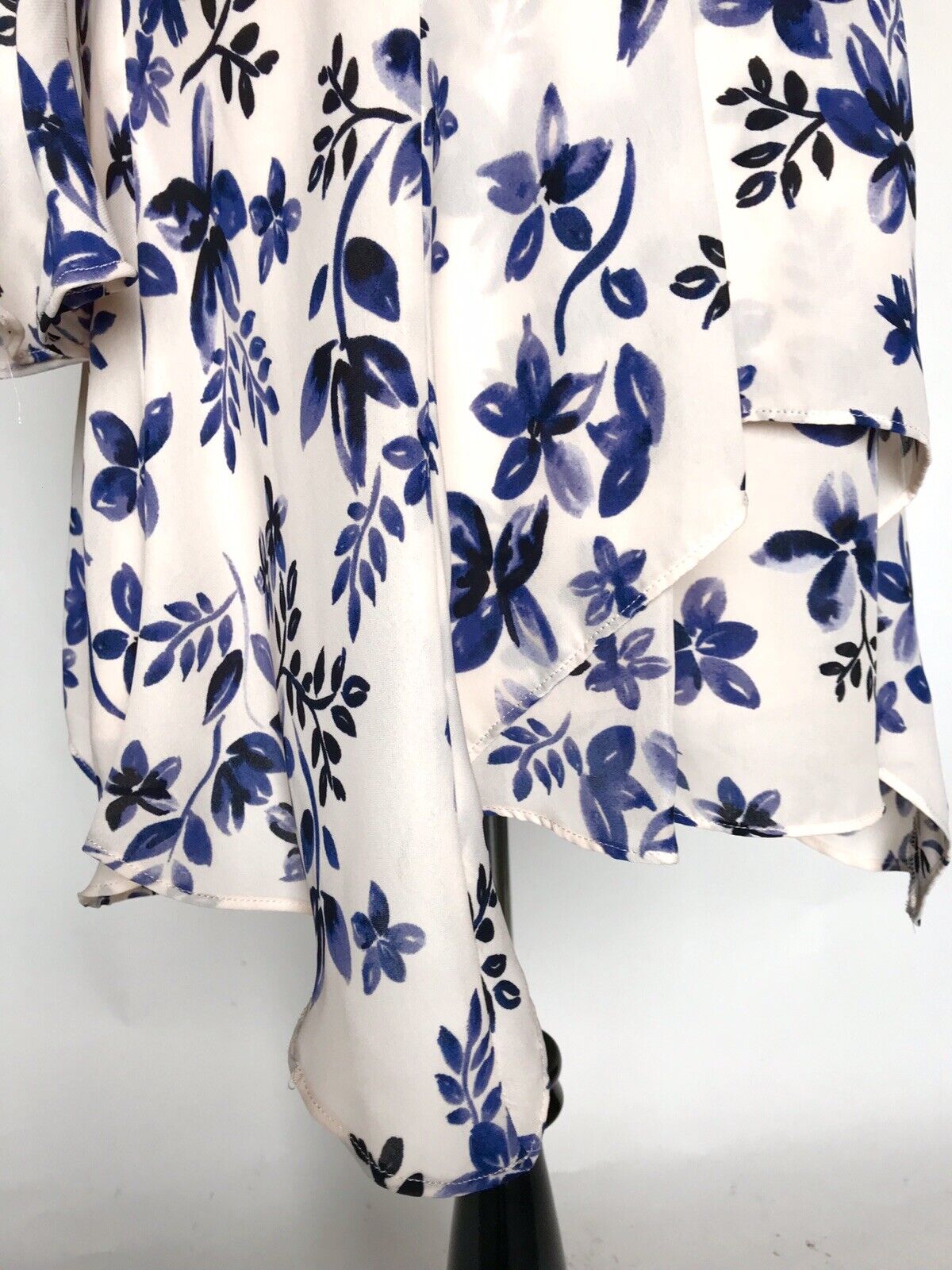 Parker Floral Flare Bell Sleeve Dress. NWT Size S. Retails $398 Price $139