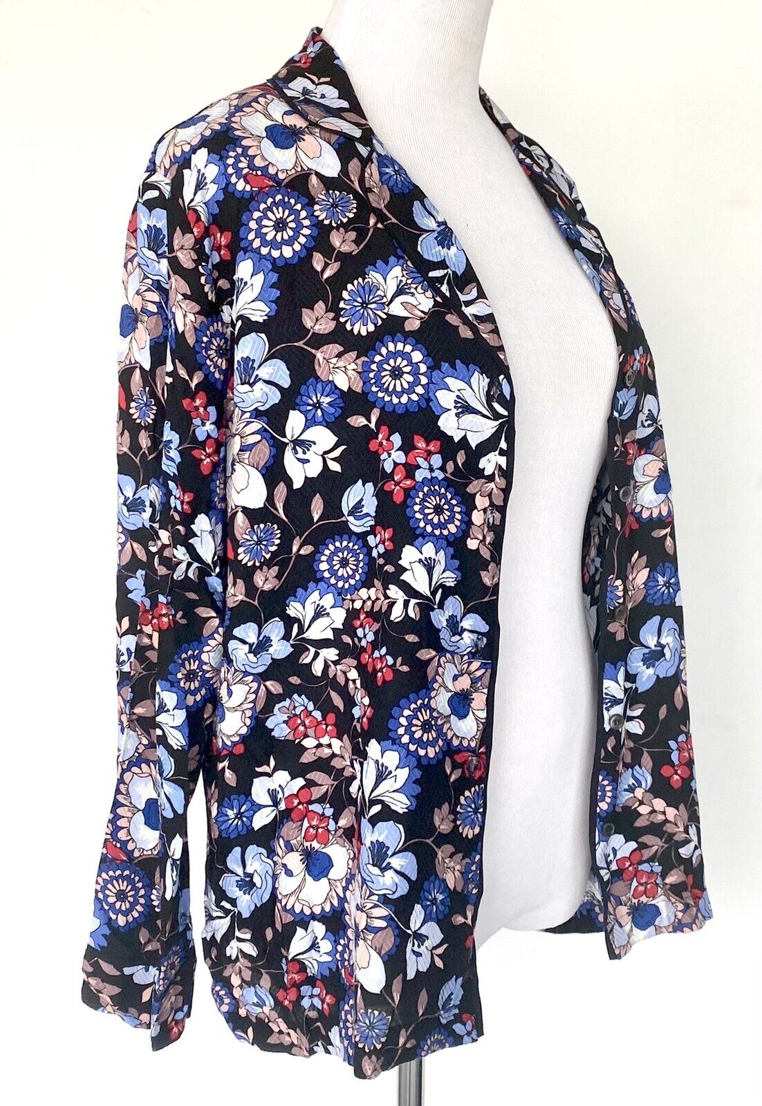 Beltaine Floral Black Piped Edge Blouse Retail $148 Price $38 S NWT