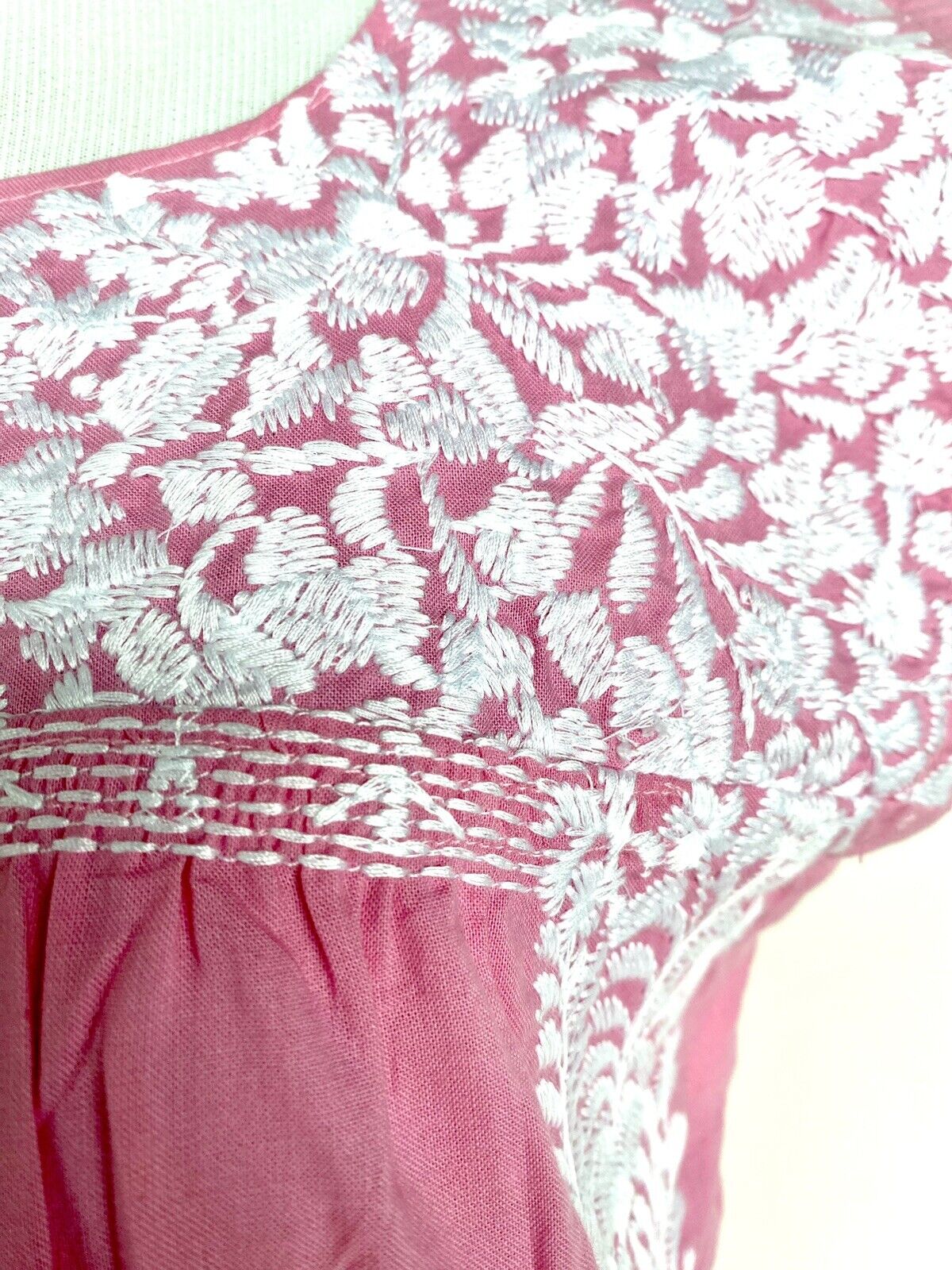 NWT J Marie embroidered Emory Dress size XS Retail $114 Price $65 Pink