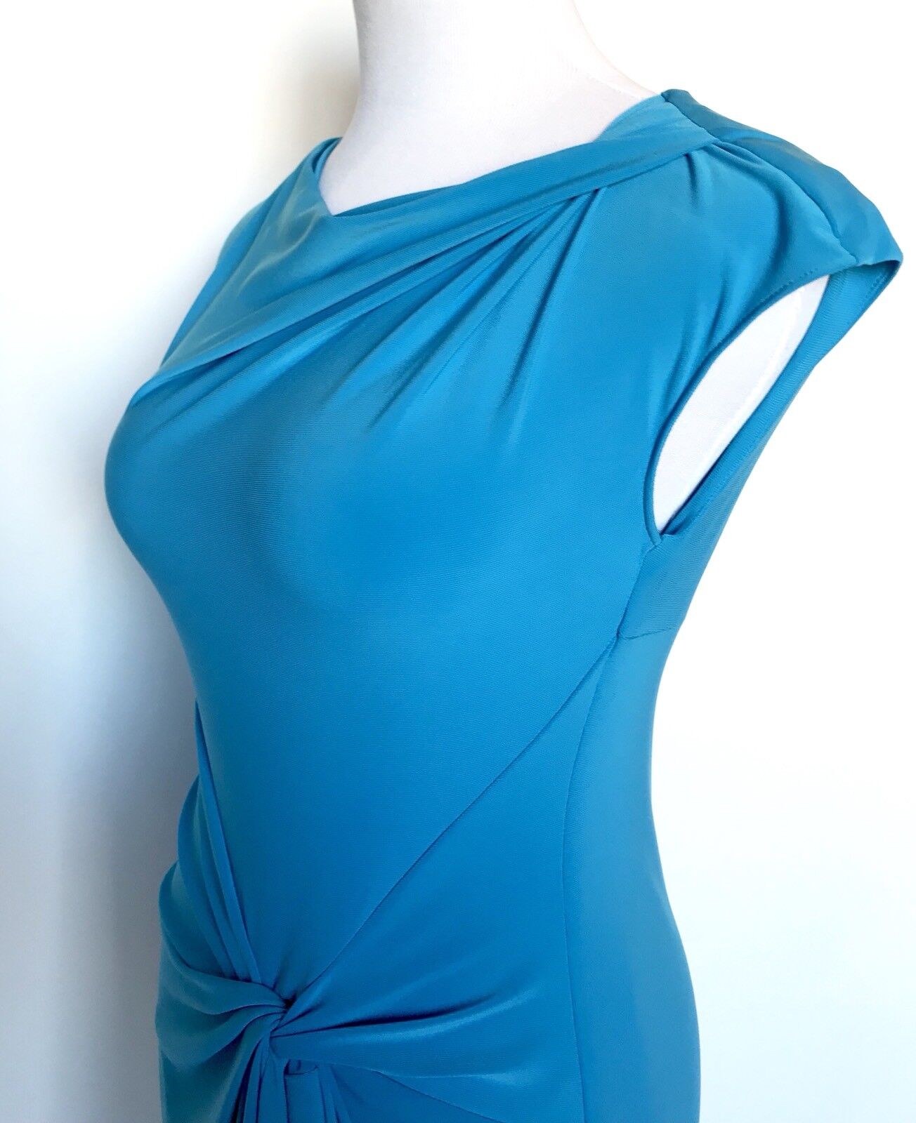 Anne Klein Blue Stretch Knot Twist Dress. Size 4 Retails $119 Price $53 NWT