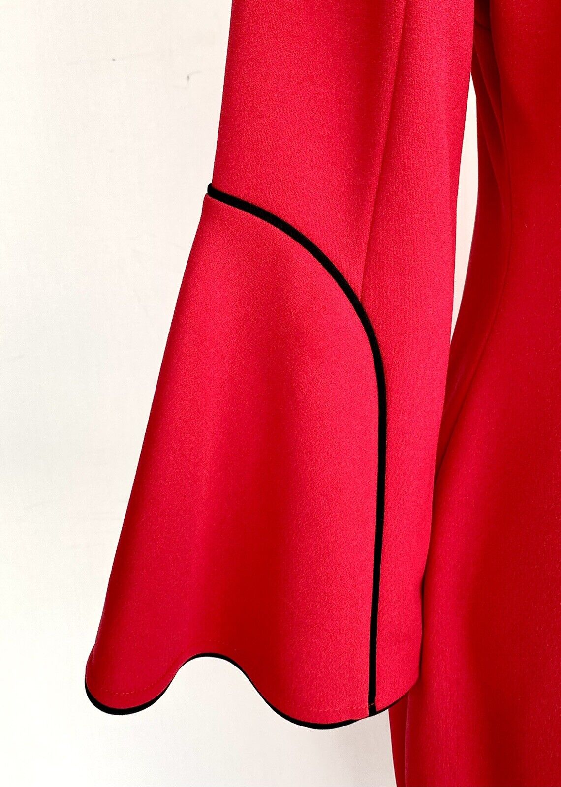 Calvin Klein Red Crepe Bell Sleeves Dress Size 2 Retail $99.50 Price $49 NWT