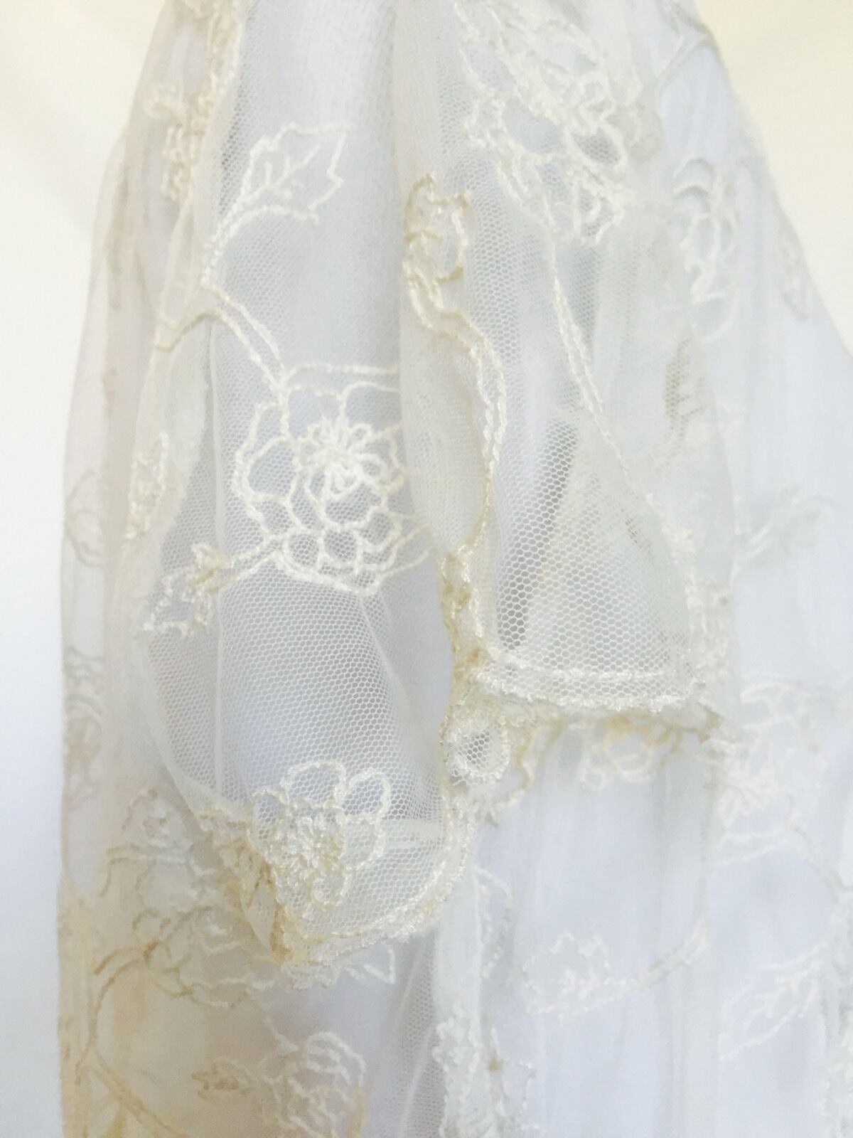 Hinge Cream Ivory Stitch Flower Net Top. NWT Size S Original Price $78 Price $38
