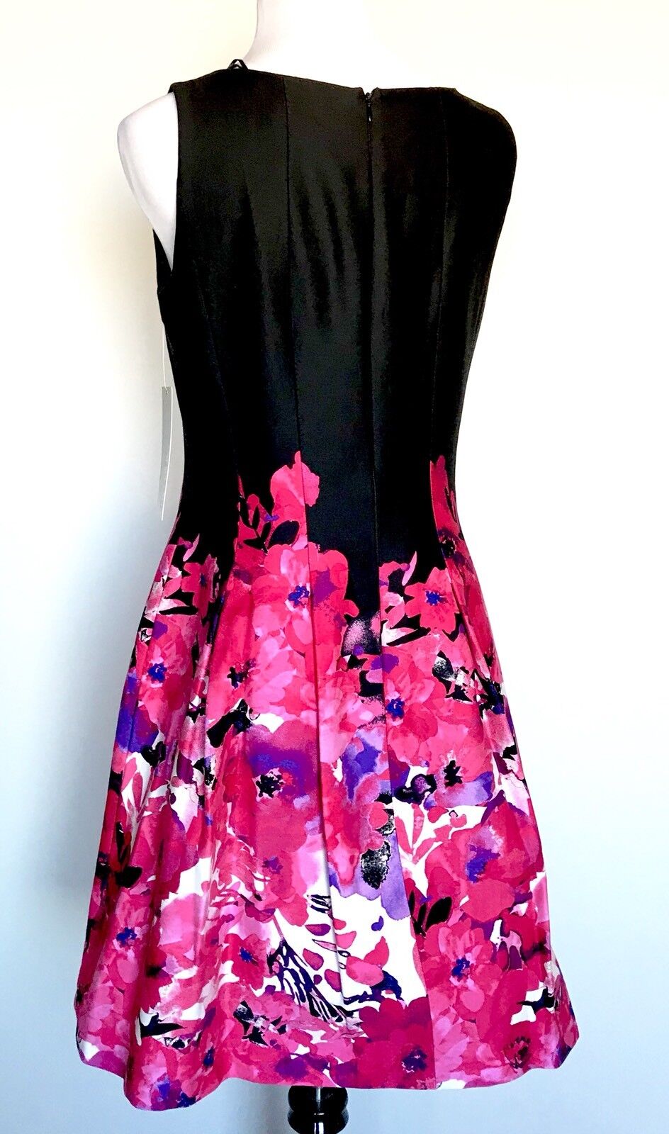 Chetta B Black& Pink Floral Dress. Size 8 Retails $98 Price $58 NWT