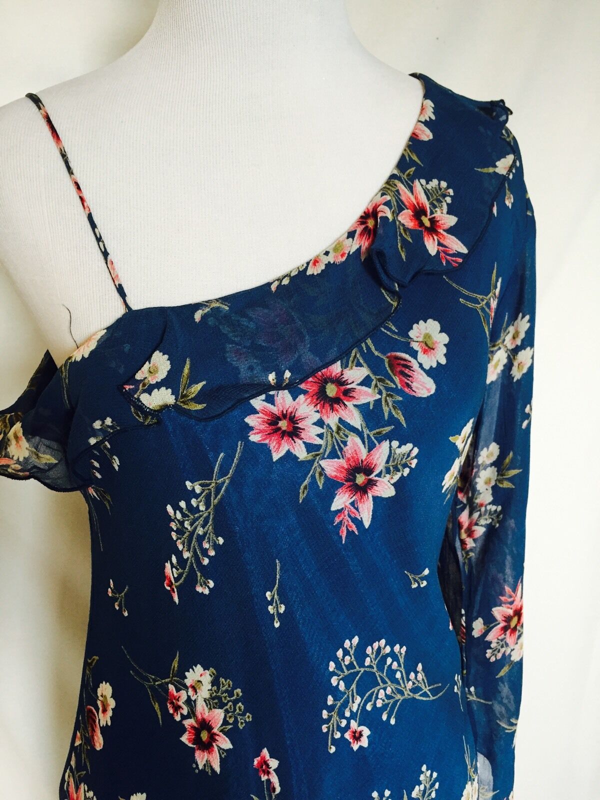 Papillon Blue Daisy one shoulder flowered Long dress. NWT size M. $29