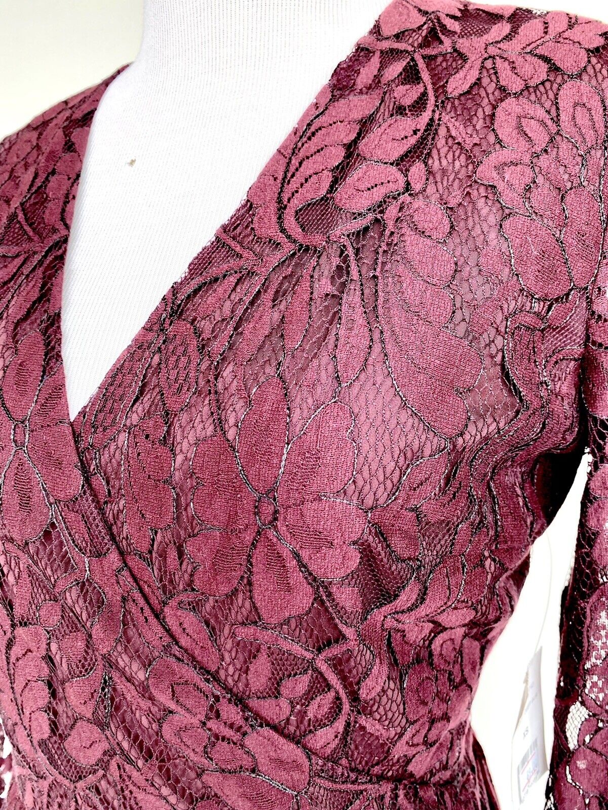 Alexia Admor Wine Lace LS Dress. Retail $265 Price $69 Size L NWT