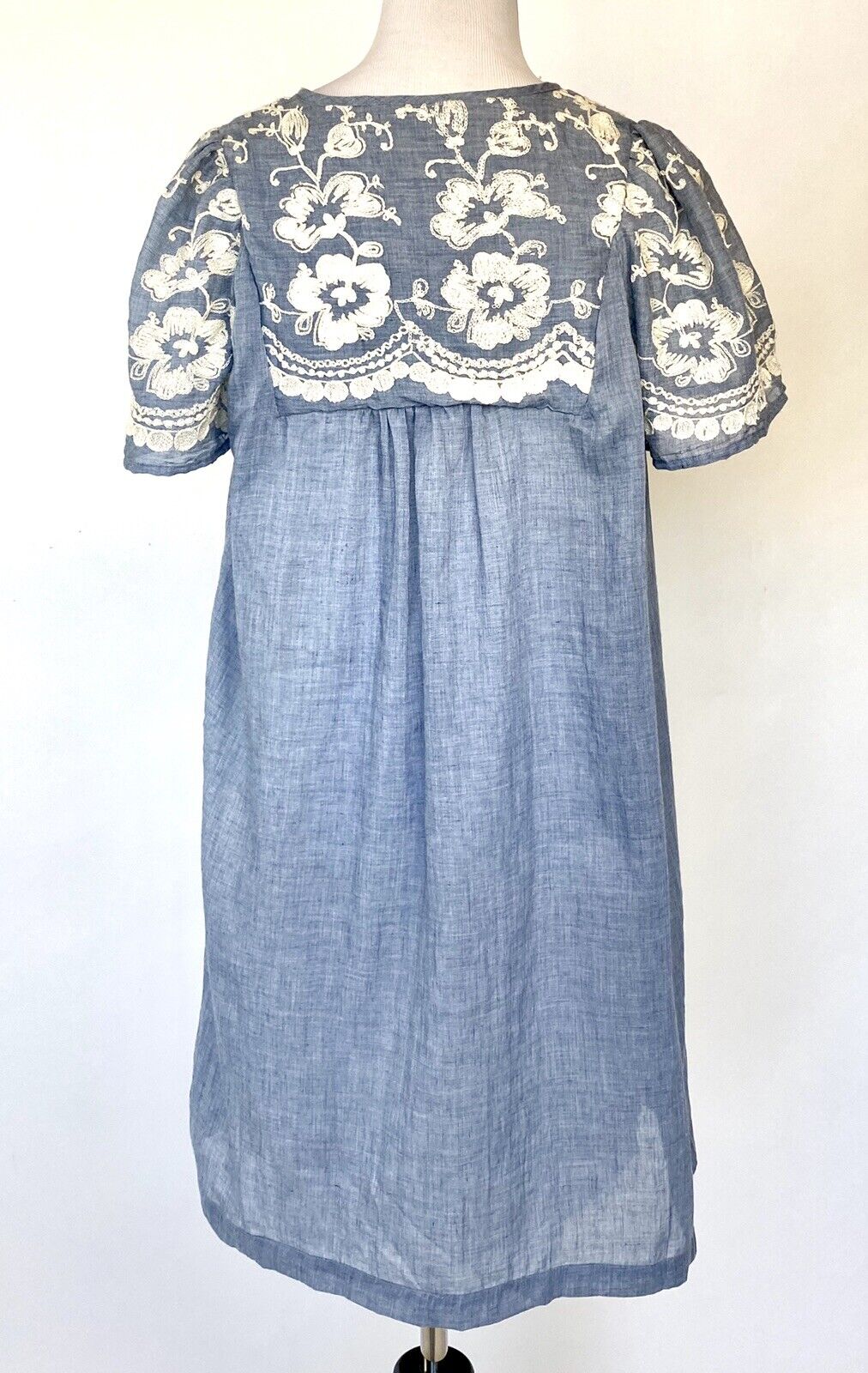 Beltaine Blue & Ivory Embroidered Chambray Dress Retail $198 Price $48 XS NWT
