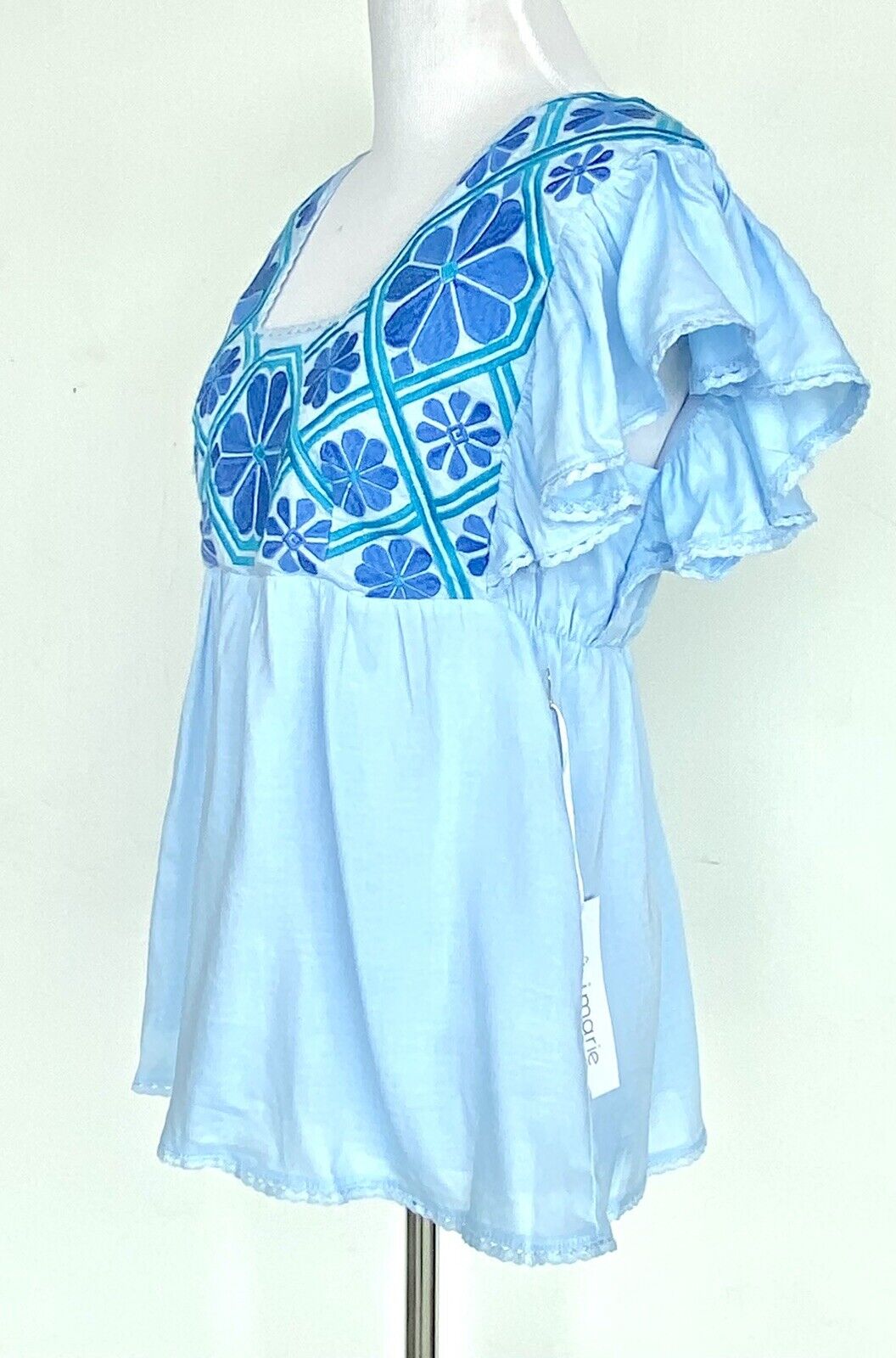 J Marie Embroidered River Flutter Sleeve Blue Top size XS Retail $106 Price $59