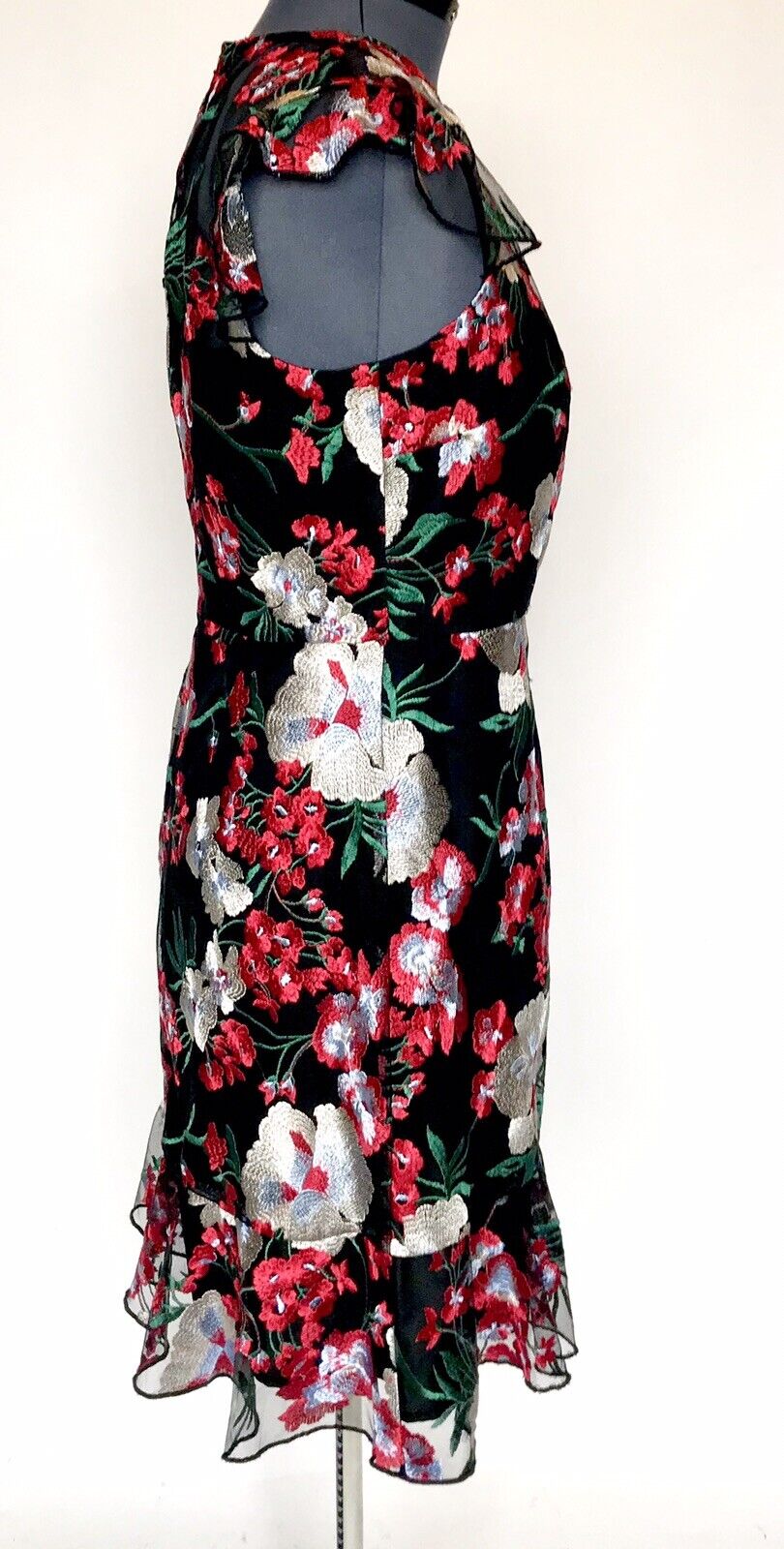 Donna Morgan Floral Embroidered Dress size 12 Retail $158 Price $76 NWT