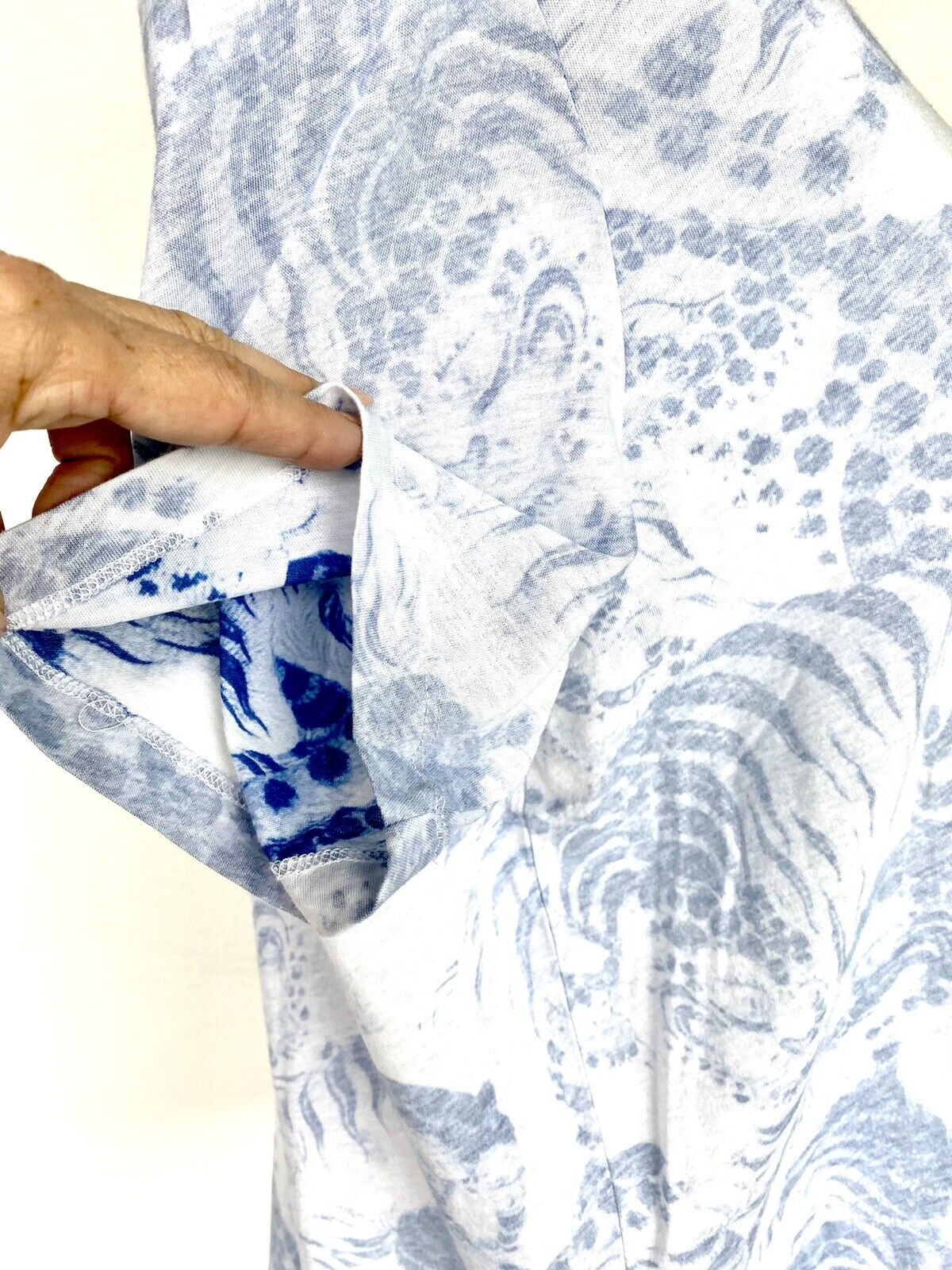 AllSaints Reverse Boyfriend Tee NWT Retails $69 Price $49.50 Size L Blue White