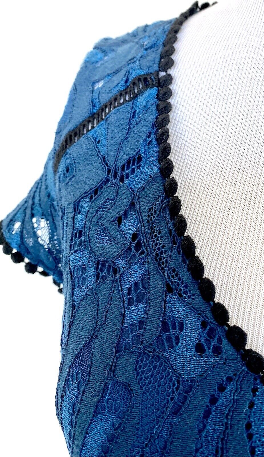 KENSIE Blue & Black Lace Dress Size 0 RETAILS $118 Price $65 Pom Pom Edge
