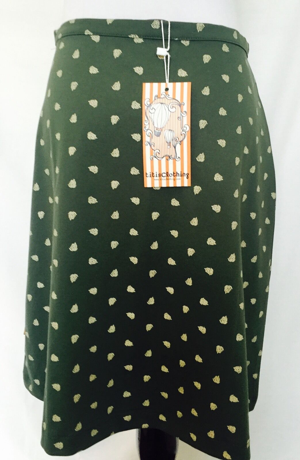 Titis Clothing Vintage Style Green A Line Skirt NWT Size M Price $29
