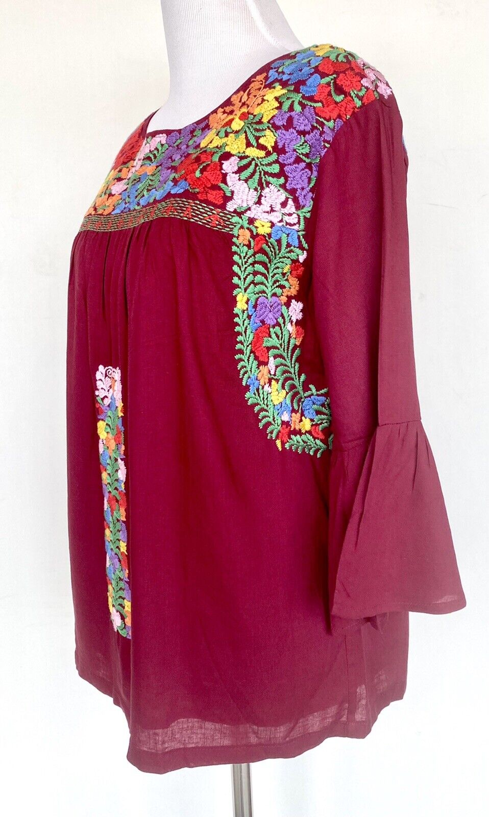 NWT J Marie embroidered Bridget Top bell sleeve size Small Retail $96 Price $42