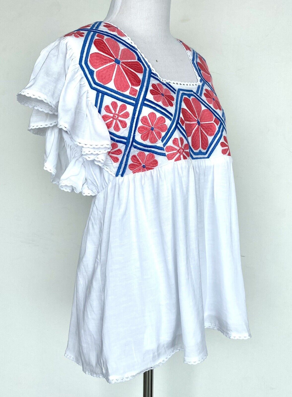 J Marie Embroidered Sterling flutter sleeve top size S Retail $106 Price $59