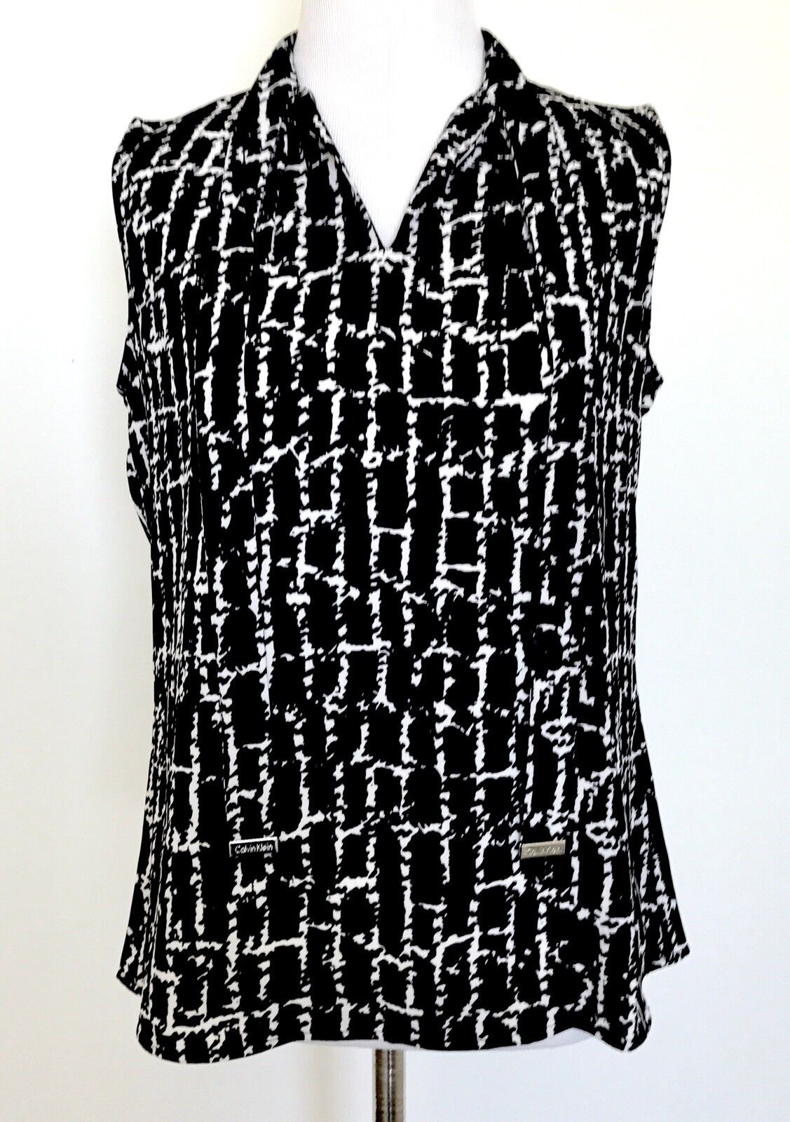 Calvin Klein Black & White Bow Neck Top . NWT Retails $59 Price $29 Size XS
