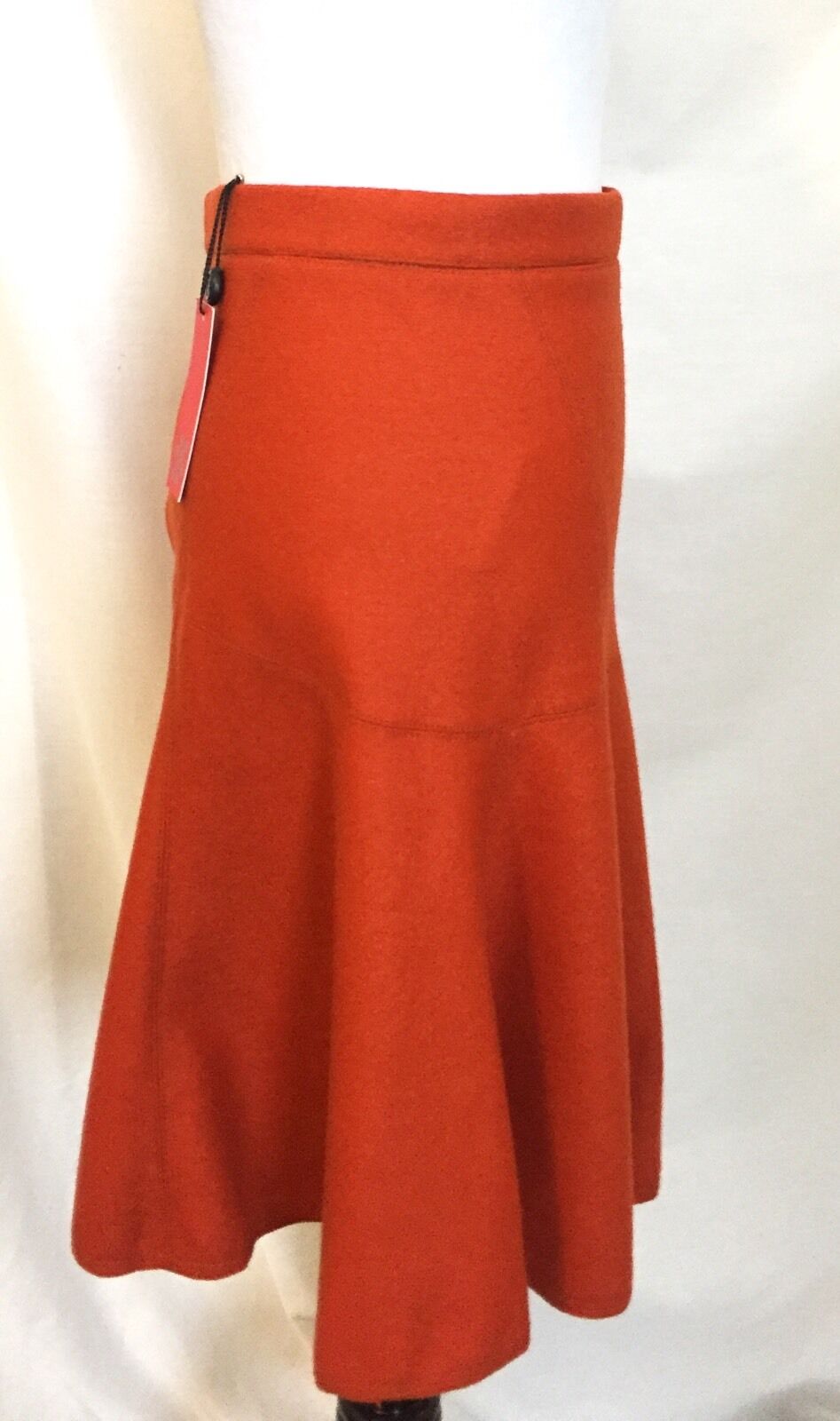 Carolina Herrera Wool Dark Orange Skirt NWT Retail $445 Price $170 Size 2