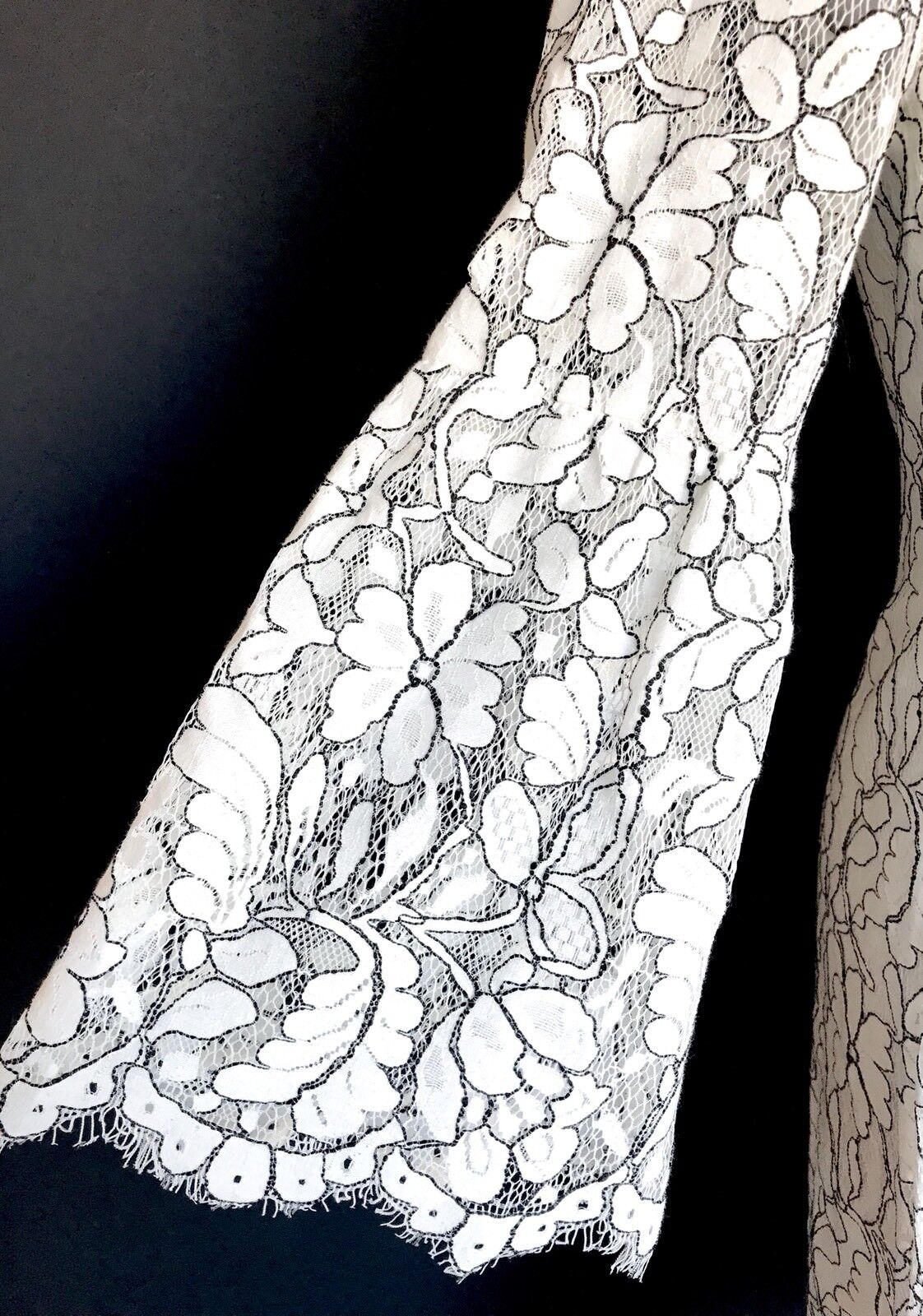 Eliza J  White Bell Sleeve Lace Dress NWT Retails $158 Price $69 Size 6