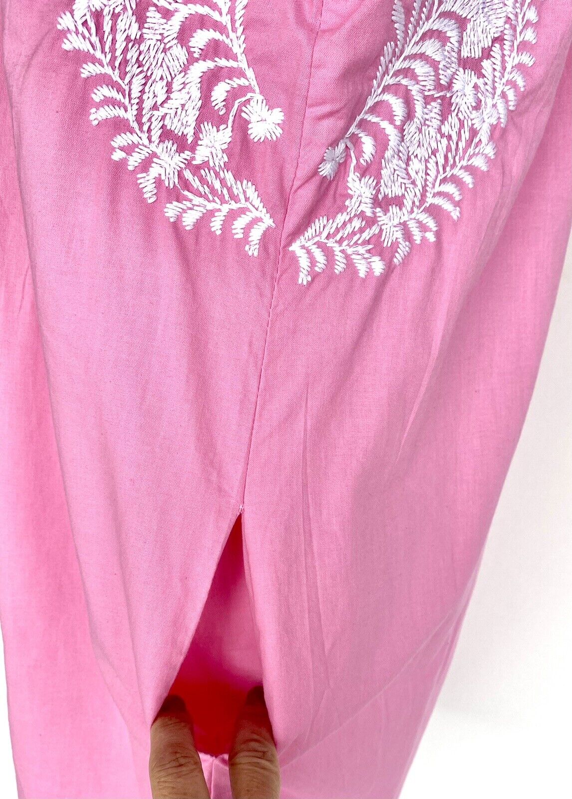 NWT J Marie embroidered Emory Dress size XS Retail $114 Price $65 Pink