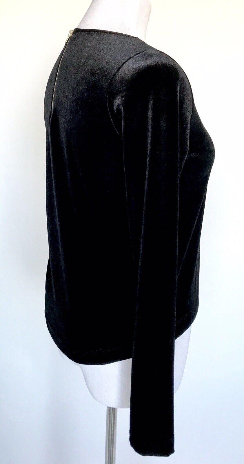 Harlowe & Graham NWT Black Size Small S Velour Stretch Top. Retail $48 Price $29