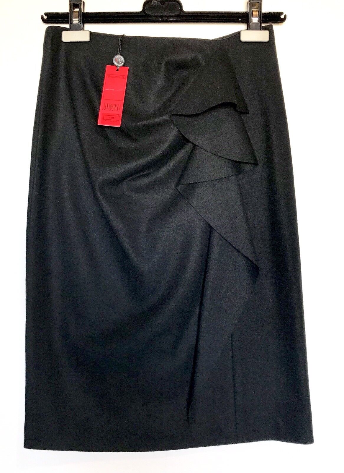 Carolina Herrera Black Ruffle Soft Wool Skirt NWT Retail $415 Price $199 Size 2