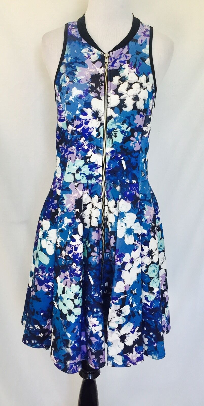 Romeo + Juliet Couture Blue Stretch Zip Dress  NWT Retail $208 Price $49 Size M