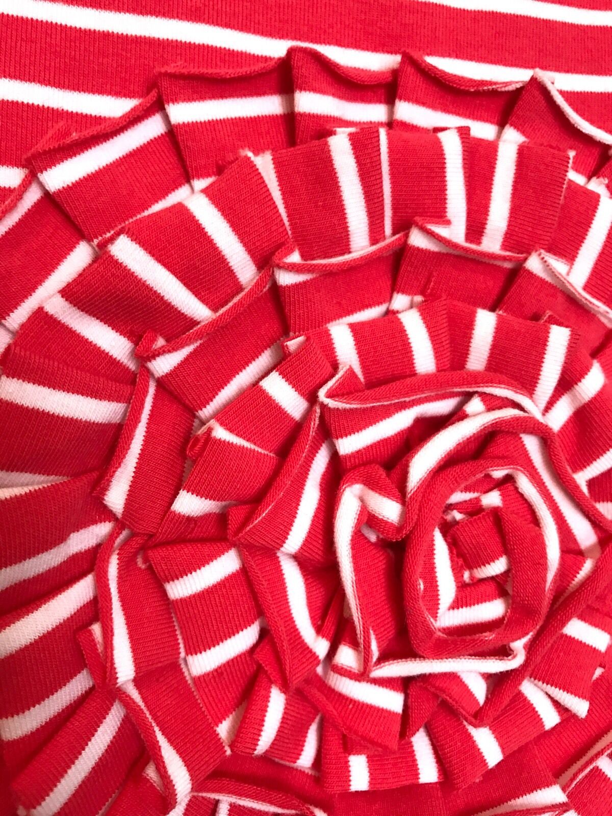 Kate Spade Red & White Rosette Vest Top.NWT Retail $38 Price $20 Age 7-8 / Small