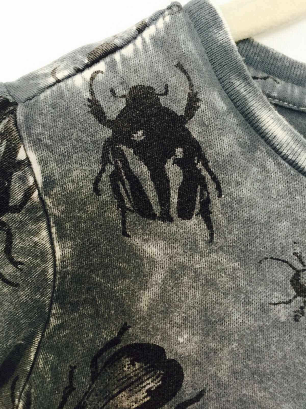 Sovereign Code LA Gray Beetle Bug Distressed Wash Tee Shirt NWT. Size 2T $18