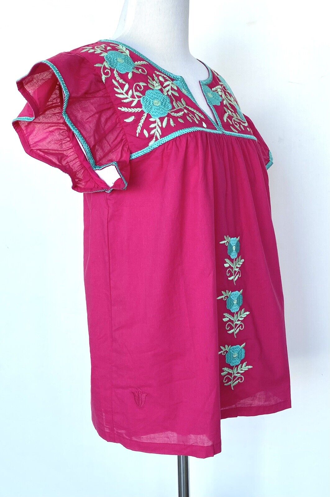 NWT J Marie embroidered Zuri Top size S Retail $106 Price $56 ￼pink Turquoise