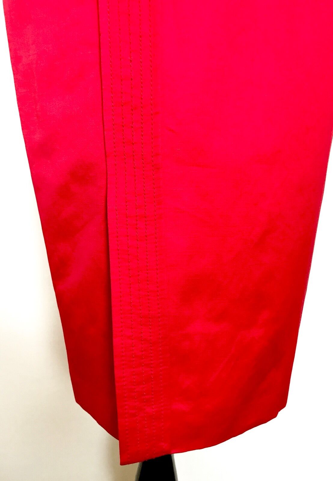 Carolina Herrera Red Straight Skirt NWT Retail $300 Price $149 Size 2