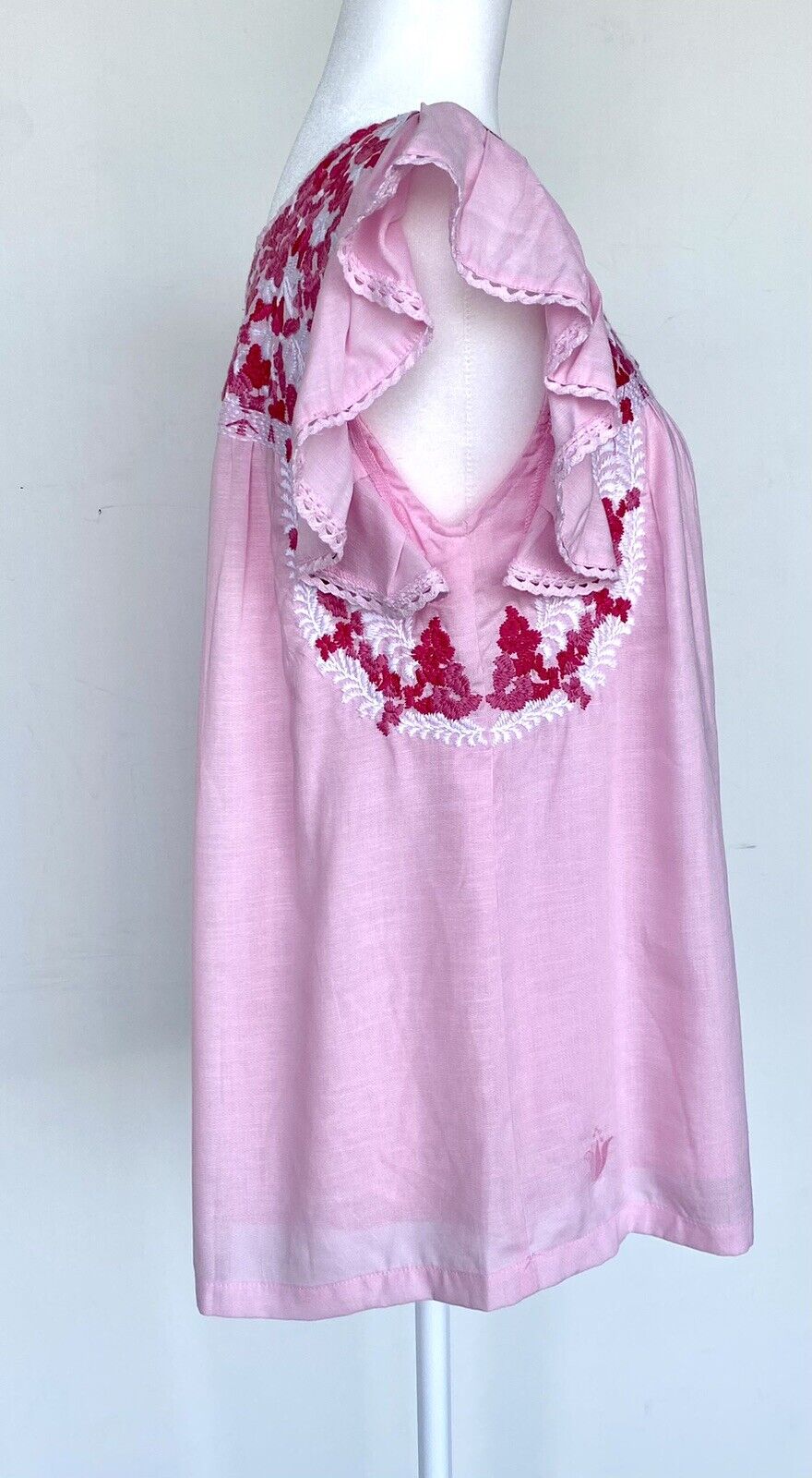 NWT J Marie embroidered Ainsley Top size S Retail $106 Price $56 pink