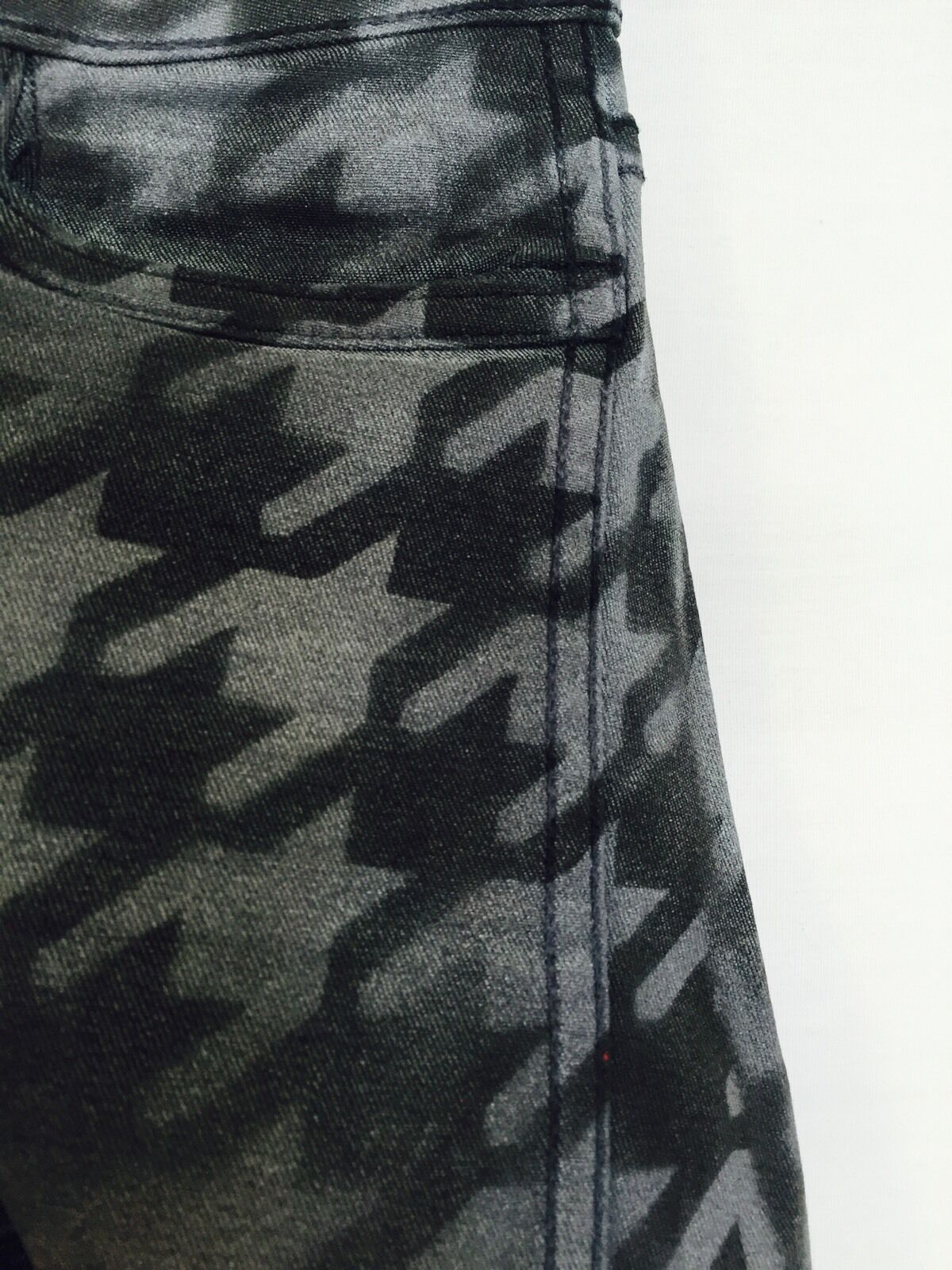 BLEULAB Reversible jean / houndstooth Design Cutoff Shorts Retail$198 $34