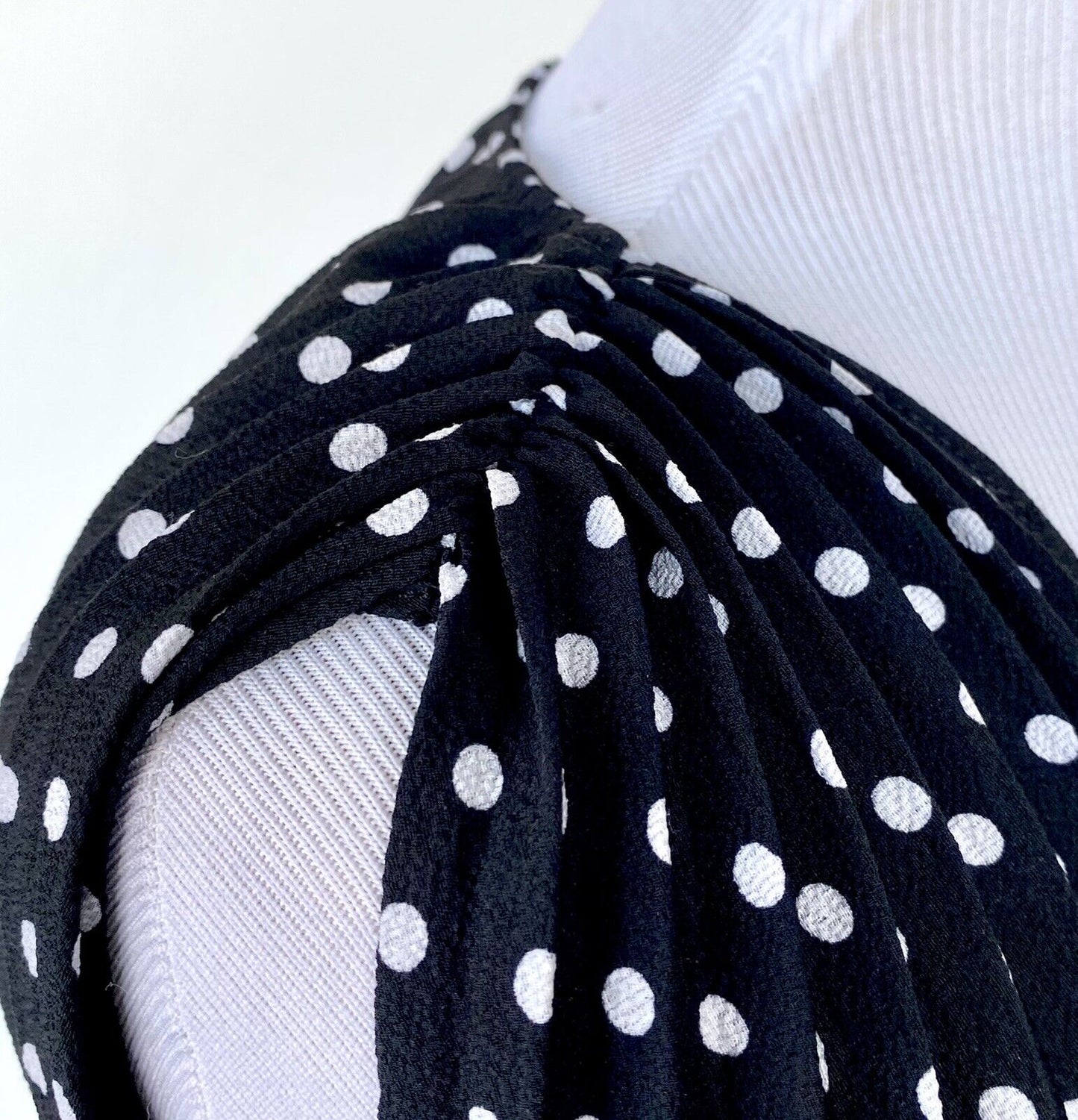 Max Studio Polka Dot Pleated Dress Sleeveless Size S Retails $148 Price $52  NWT