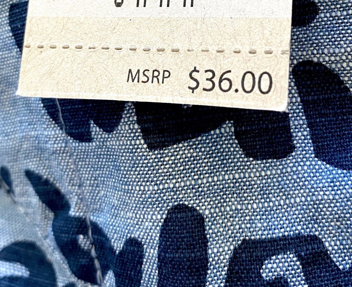 Levi’s boys shirt blue script short sleeve Cotton Retail $36 Price $24 Age 6-7 Y