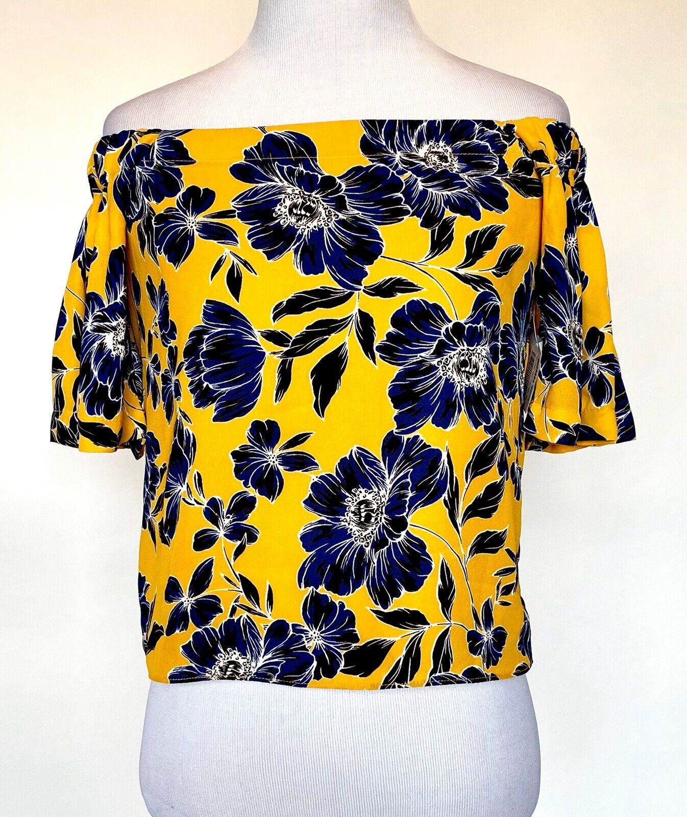 Olivaceous Yellow Off Shoulder Floral Blouse XS Retails $68 Price $22
