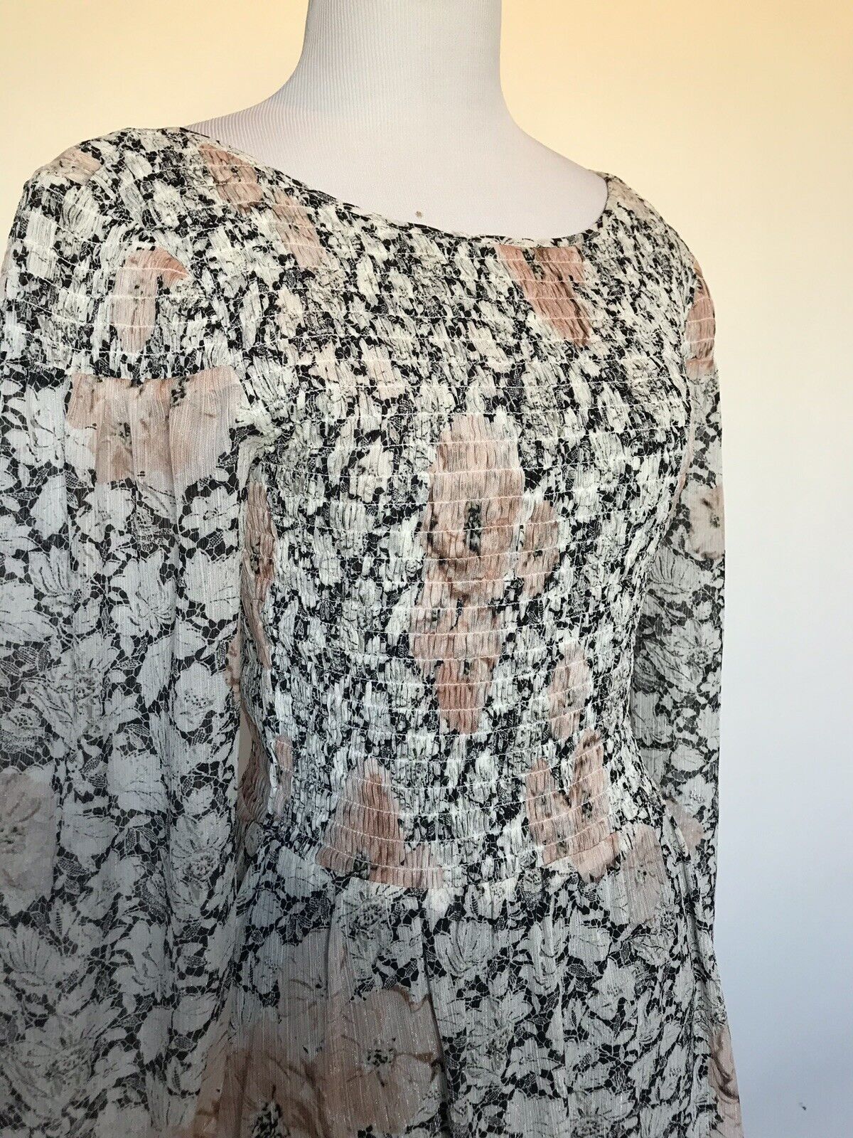 AVEC LES FILLES NWT Smocked Floral Low Back Dress. Retail $148 Price $62 Size 4