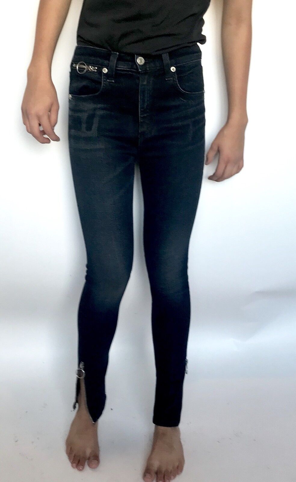Rag & Bone Black Brook O Ring Capri Jeans. Size 24 Retail $275 Price $115 NWT