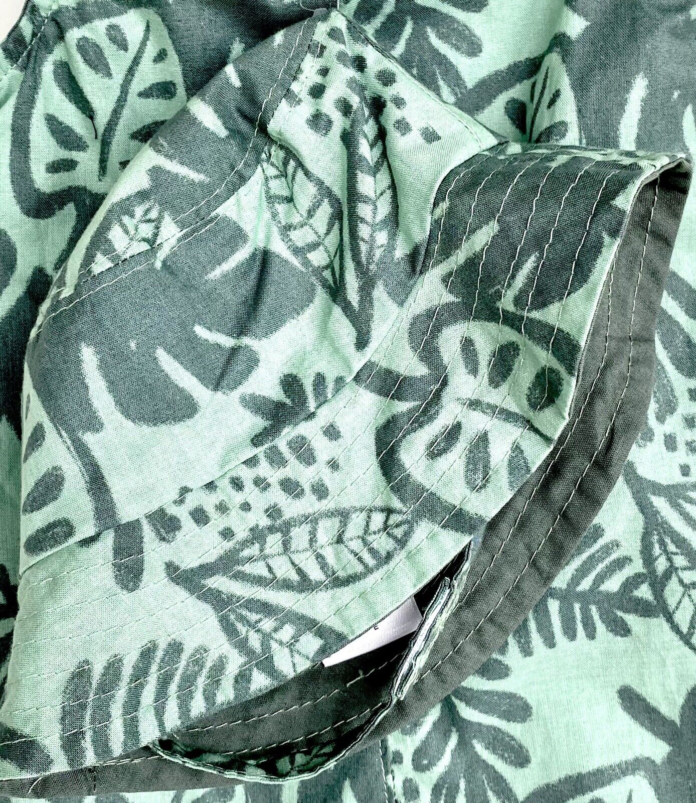Carters Green Leaf 2pc Hat And Romper Suit Retail $26 Price $19 3 M 100% Cotton