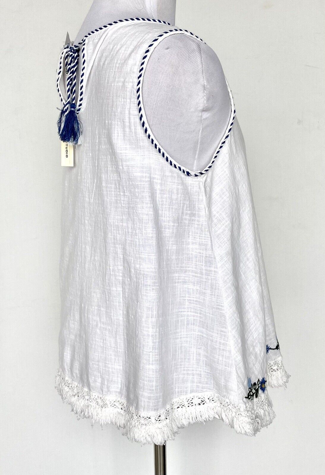 Max Studio Embroidered Muslin Cotton Tunic Size S Retails $98 Price $39 NWT