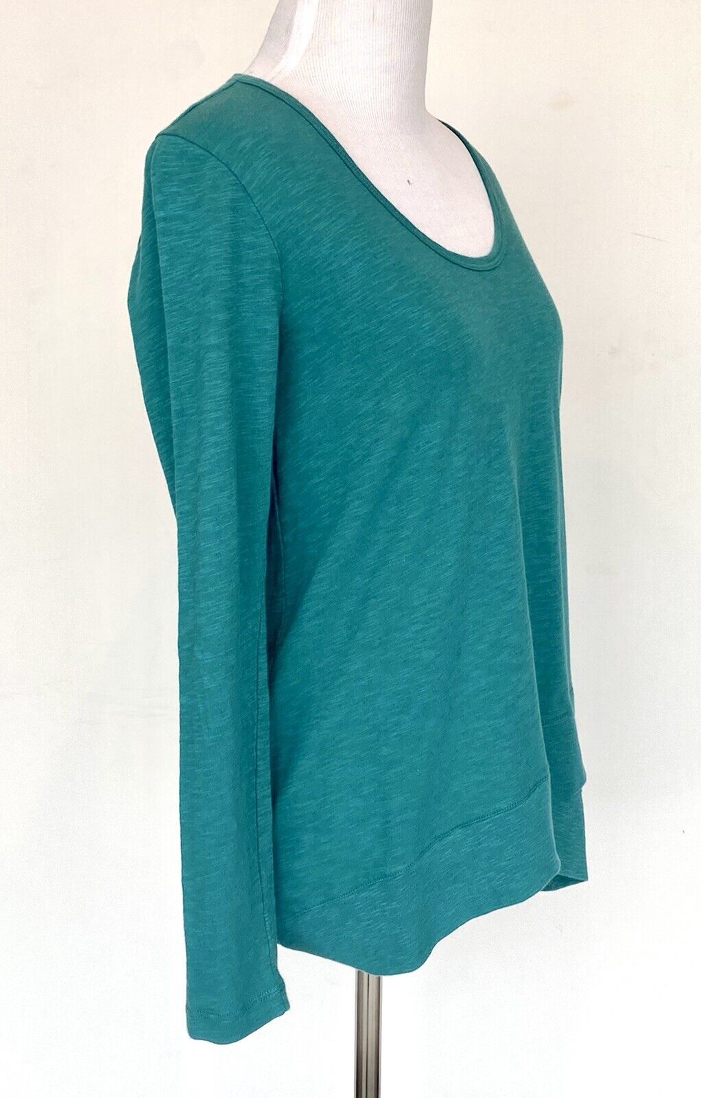 Sundance Latitudes Long Sleeve Tee. Retails $68 Price $42 NWT Size XS Petite