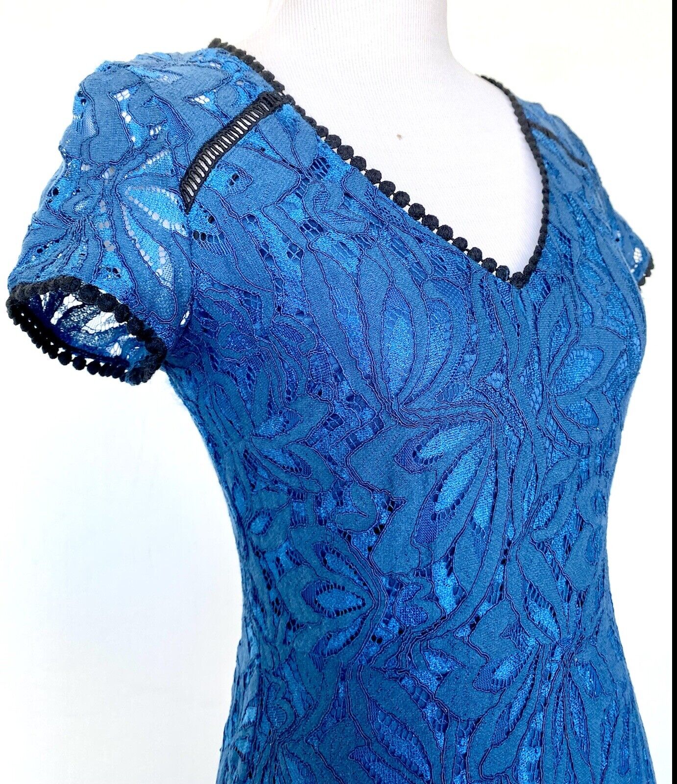 KENSIE Blue & Black Lace Dress Size 0 RETAILS $118 Price $65 Pom Pom Edge