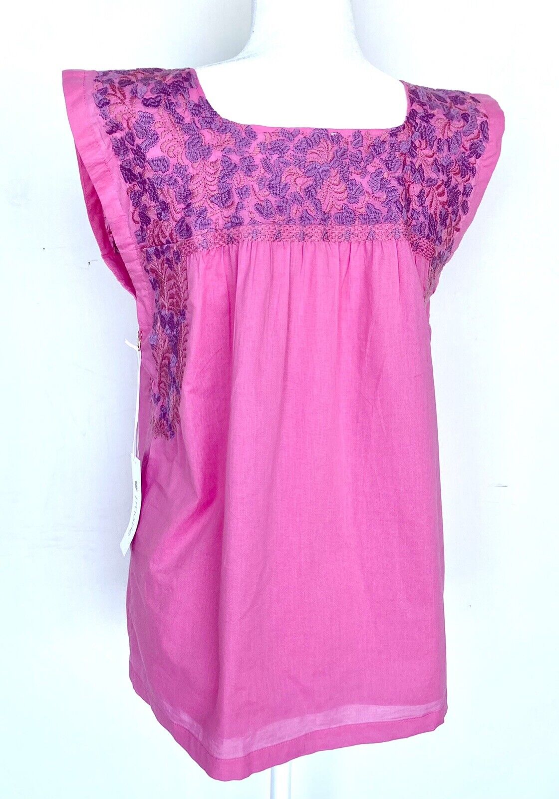 NWT J Marie embroidered Steph Top size XS Retail $102 Price $56 Pink
