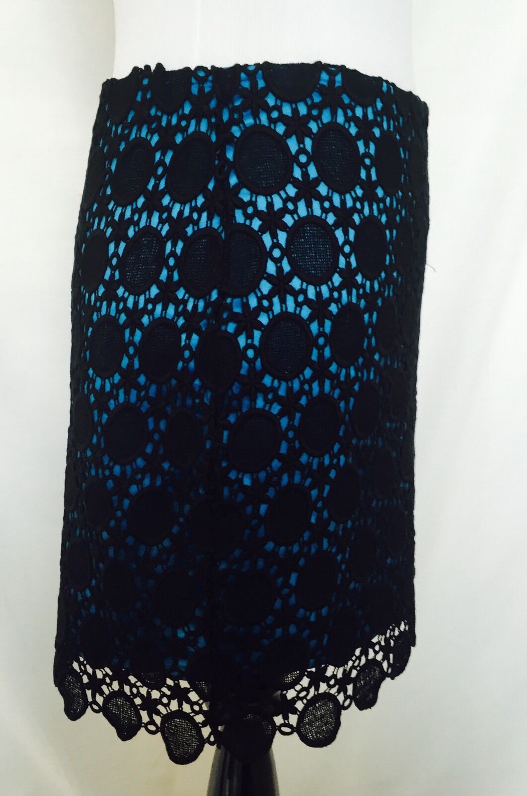 Kensie Blue and Black Lace Style Short Skirt NWT Retails $69 price $22  Size 2