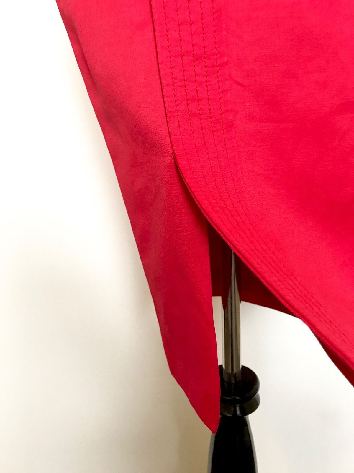 Carolina Herrera Red Straight Skirt NWT Retail $300 Price $149 Size 2