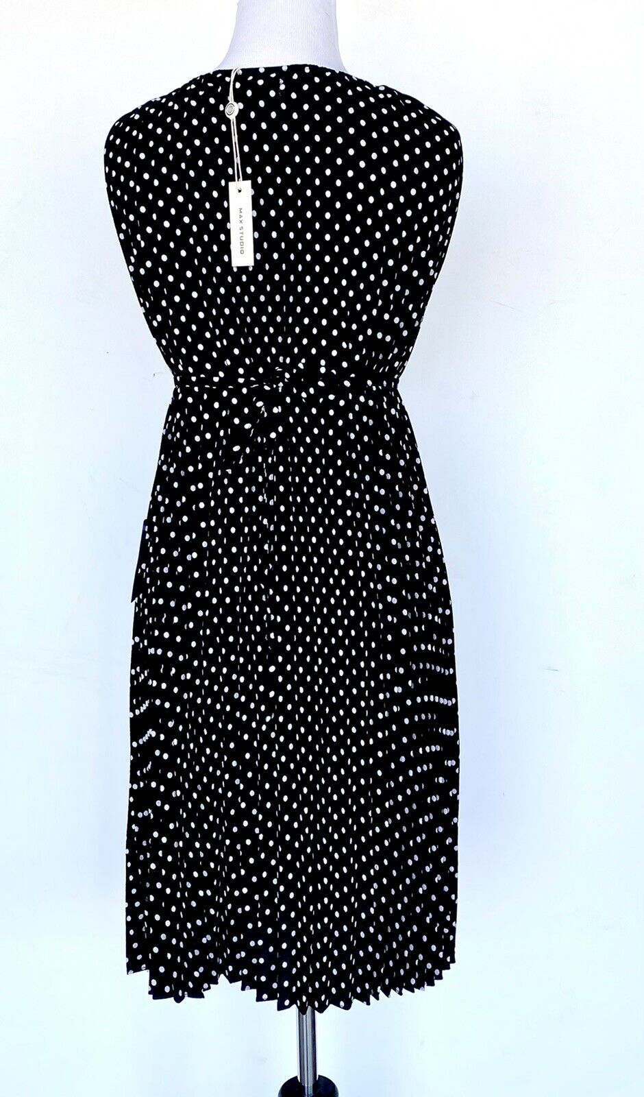 Max Studio Polka Dot Pleated Dress Sleeveless Size S Retails $148 Price $52  NWT
