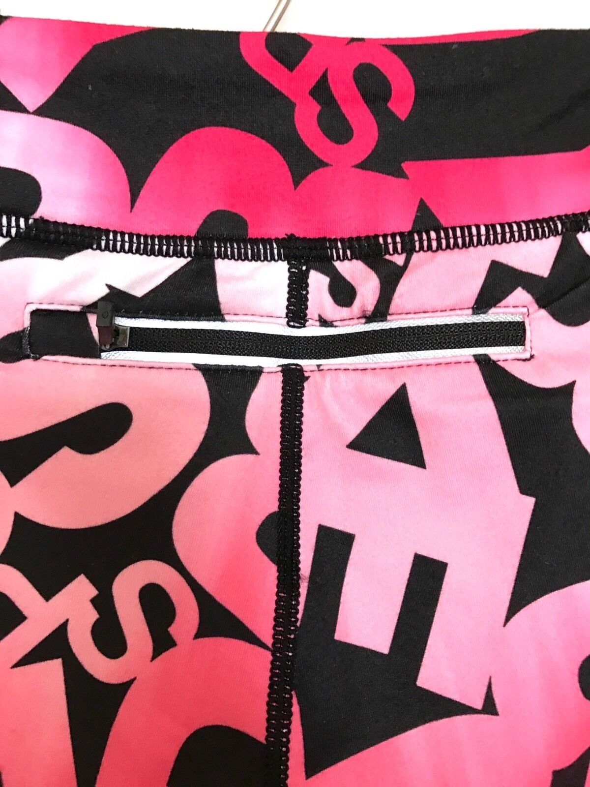 Superdry Gym Logo Leggings. Zip Pocket Back NWOTSize XS Retails $44.50 Price $33