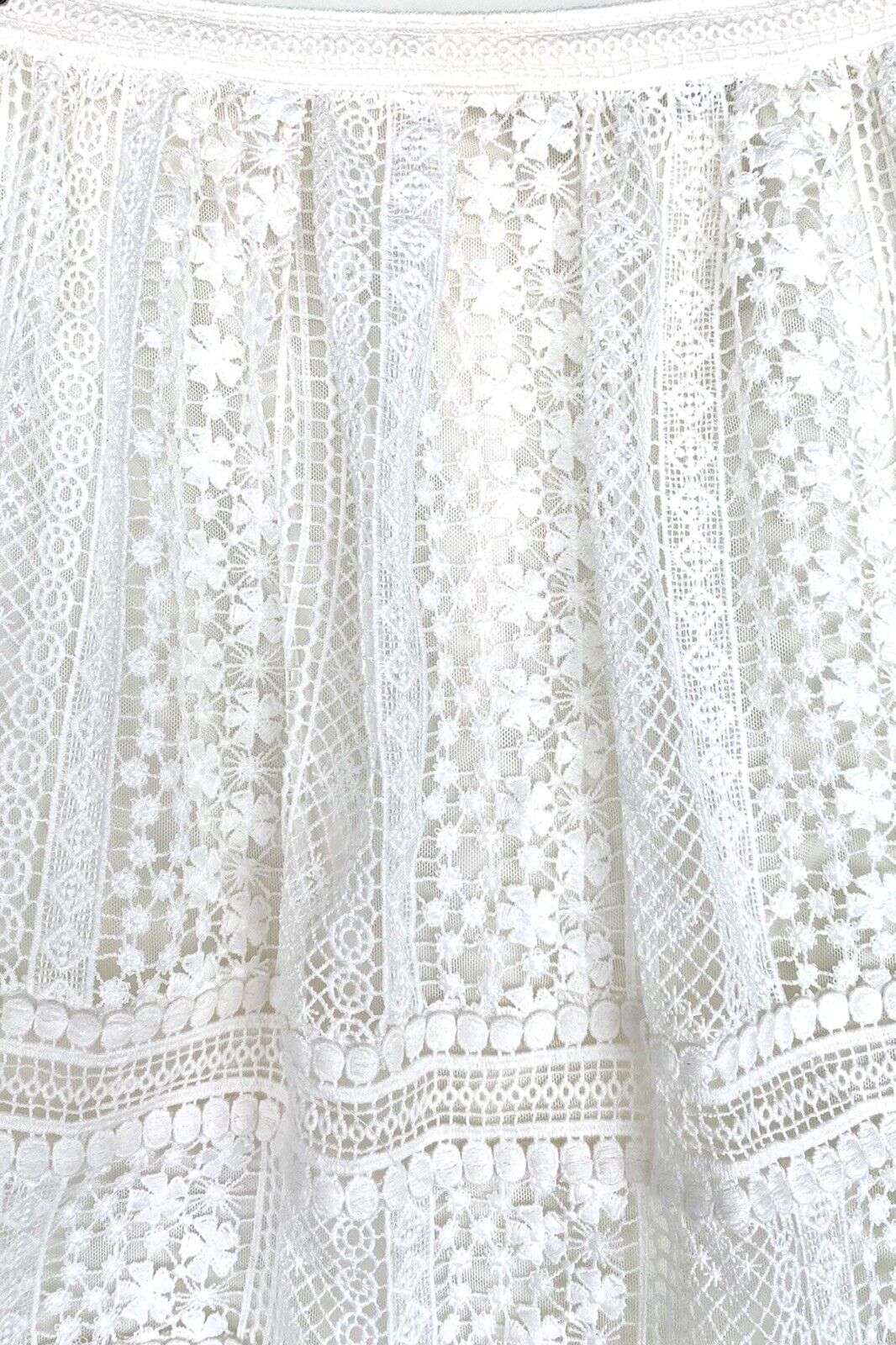 AllSaints Rowan Chalk Crochet Lace Skirt NWT Size 2 Retails $268 Price $119 NWT